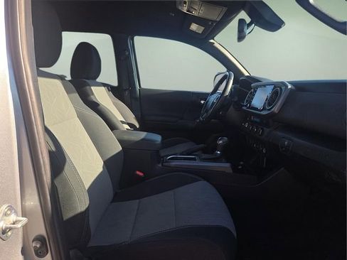 Used 2023 Toyota Tacoma TRD Off-Road image 13