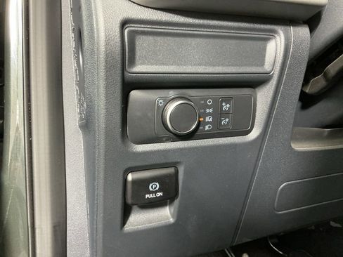 Used 2022 Ford Expedition XLT image 20