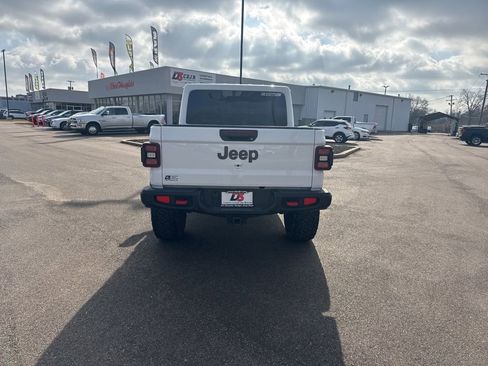 Used 2021 Jeep Gladiator Rubicon image 10