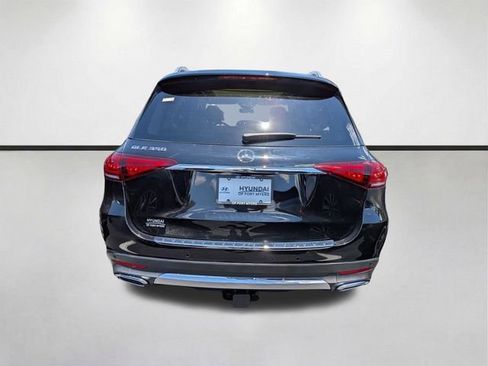 Used 2022 Mercedes-Benz GLE 350 w/ Premium Package image 4