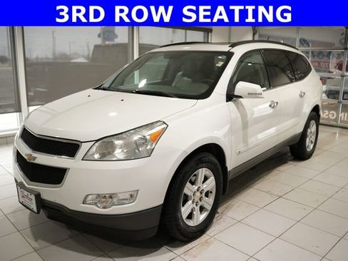 Used 2010 Chevrolet Traverse LT w/ Personal Connectivity Package image 4