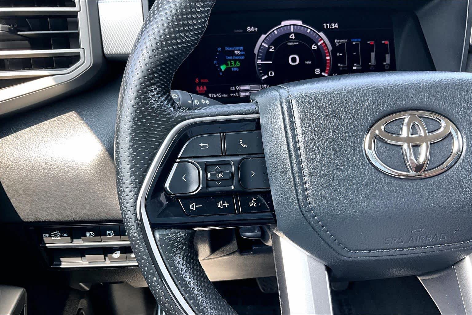 Used 2024 Toyota Tundra Limited AWD/4WD image 46