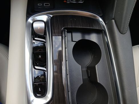 Used 2023 Buick Enclave Essence FWD image 37