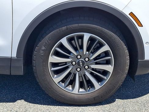Used 2022 Lincoln Nautilus Reserve AWD/4WD image 8