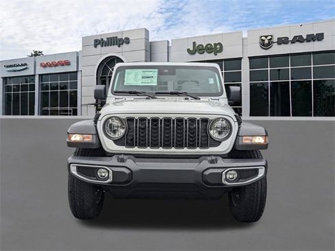 New 2025 Jeep Gladiator Sport image 9