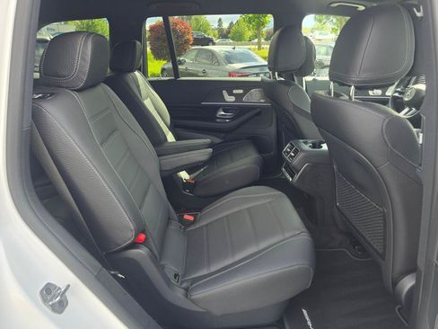 New 2026 Mercedes-Benz GLS 450 4MATIC image 25