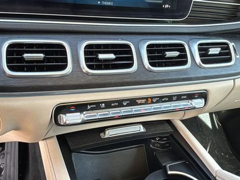 Used 2022 Mercedes-Benz GLS 450 GLS 450 image 31