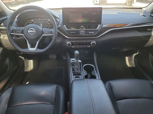 Used 2024 Nissan Altima 2.5 SR w/ SR Premium Package AWD/4WD image 17