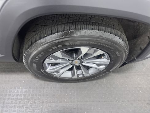 Used 2025 Chevrolet Equinox LT w/ Convenience Package II image 27