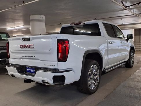 New 2026 GMC Sierra 1500 Denali AWD/4WD image 8