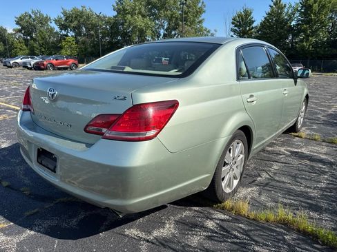 Used 2005 Toyota Avalon XLS FWD image 5