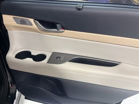 Used 2023 Hyundai Palisade Limited w/ Cargo Package image 27