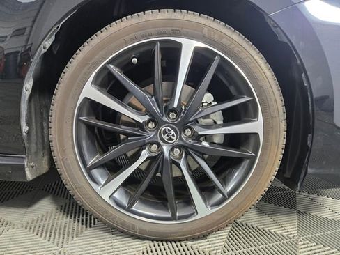 Used 2019 Toyota Camry XSE image 14