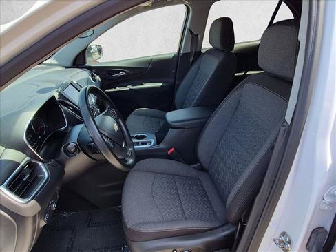 Used 2024 Chevrolet Equinox LT AWD/4WD image 15