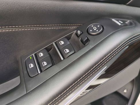 Used 2025 BMW X5 xDrive50e image 24