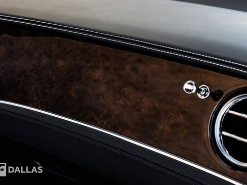 Used 2022 Bentley Continental GT image 35