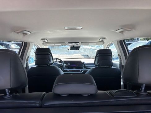Used 2024 Kia Sportage EX FWD image 17