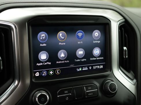 Used 2022 Chevrolet Silverado 1500 LT w/ Z71 Off-Road Package image 14