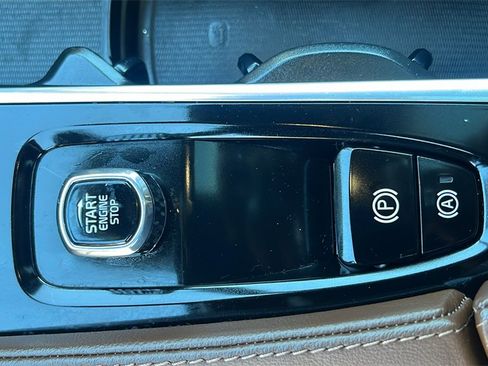 Certified 2023 Volvo XC90 B5 Plus w/ Protection Package image 27