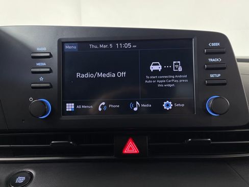 Certified 2025 Hyundai Elantra Sport image 22