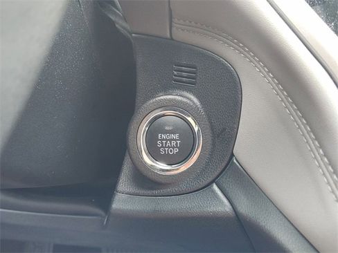 Used 2023 Subaru Outback Premium image 21