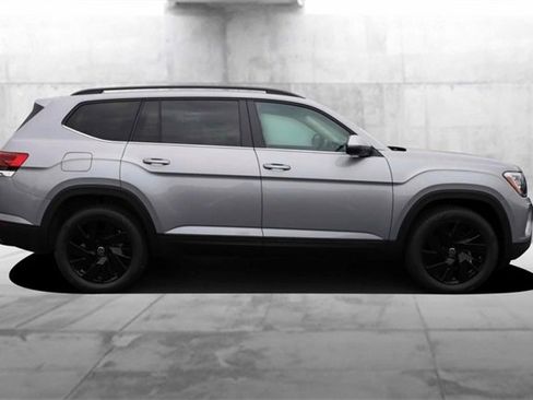 New 2026 Volkswagen Atlas SE image 5