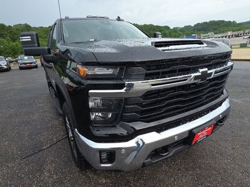 New 2026 Chevrolet Silverado 2500 LT w/ All Star Edition AWD/4WD image 12
