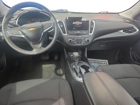 Used 2024 Chevrolet Malibu LT FWD image 10