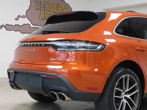 Used 2023 Porsche Macan S AWD/4WD image 79