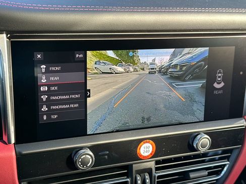 New 2026 Porsche Macan AWD/4WD image 22