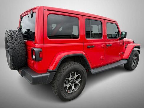 Used 2021 Jeep Wrangler Unlimited Sahara AWD/4WD image 3