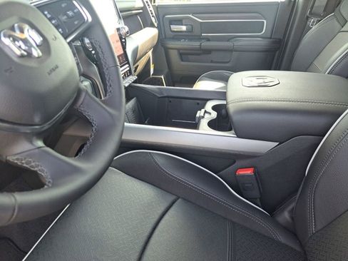 Used 2025 RAM 2500 Laramie w/ Night Edition image 20