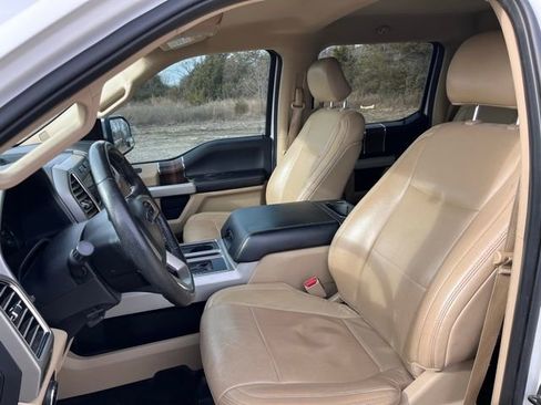 Used 2016 Ford F150 Lariat image 13