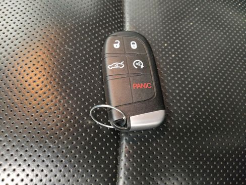 Used 2022 Dodge Charger SXT w/ Leather Interior Group RWD image 32