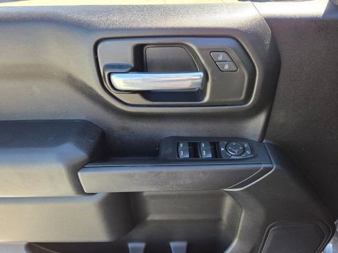 Certified 2021 Chevrolet Silverado 1500 Custom image 17