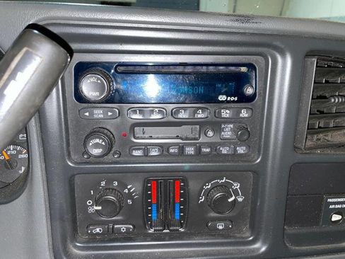 Used 2003 Chevrolet Silverado 1500 LS w/ Off-Road Package image 34