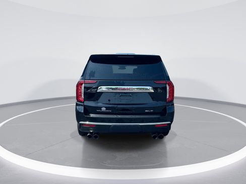 Used 2023 GMC Yukon SLT AWD/4WD image 8