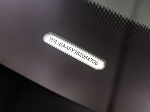 Used 2025 Audi Q5 2.0T Premium Plus w/ Premium Plus Package image 26