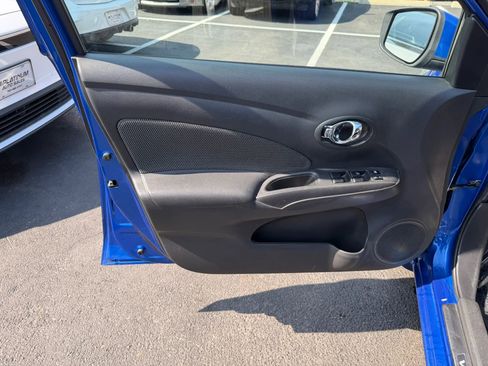 Used 2015 Nissan Versa SV image 17