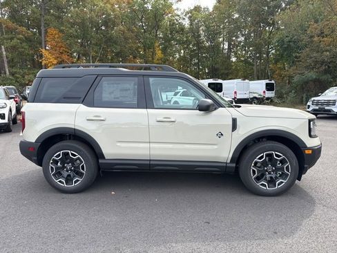 New 2025 Ford Bronco Sport Outer Banks image 6