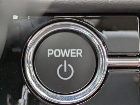 New 2025 Mitsubishi Outlander SE image 30