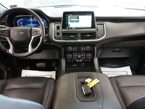 Used 2022 Chevrolet Tahoe Z71 w/ Luxury Package AWD/4WD image 47