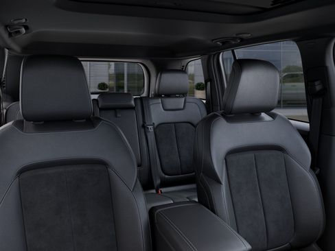 New 2026 Jeep Grand Cherokee Altitude AWD/4WD image 53