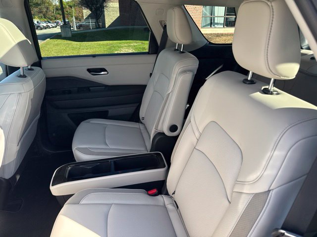 New 2026 Nissan Pathfinder SL AWD/4WD image 45