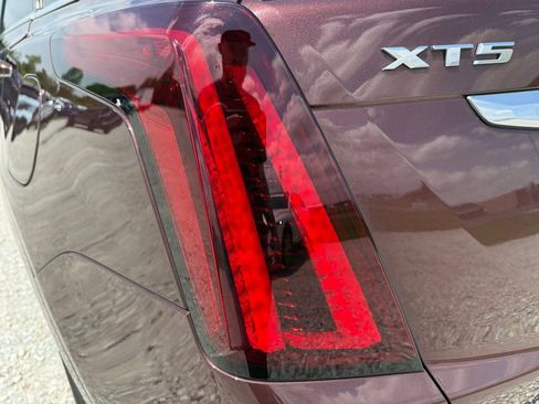 Certified 2023 Cadillac XT5 Premium Luxury w/ Technology Package AWD/4WD image 10