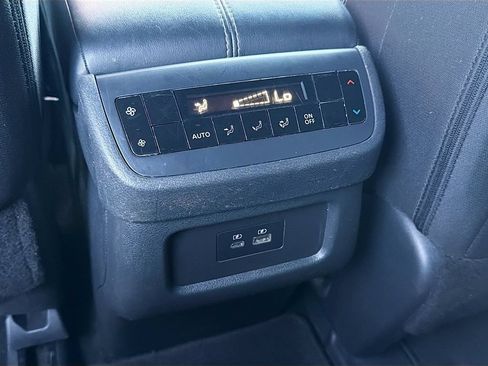 Used 2023 Nissan Pathfinder SV AWD/4WD image 24