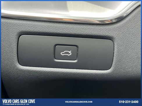 Certified 2025 Volvo XC60 B5 Core w/ Protection Package Premier image 20