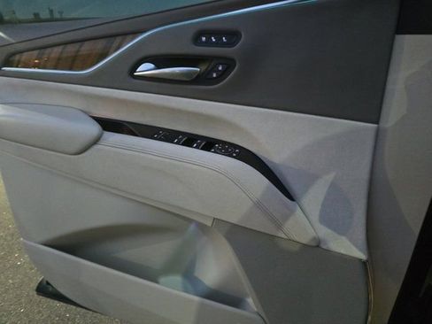 Certified 2021 Cadillac Escalade Sport Platinum image 27