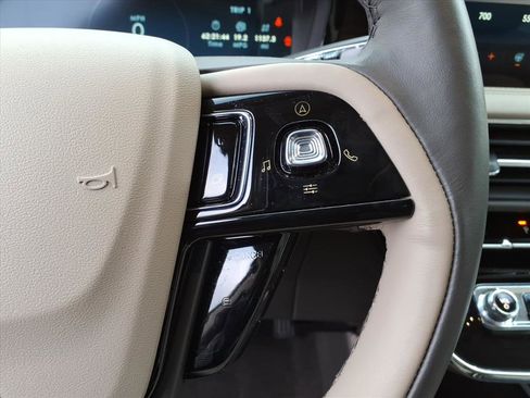 Used 2024 Lincoln Corsair Reserve w/ Equipment Group 201A image 19