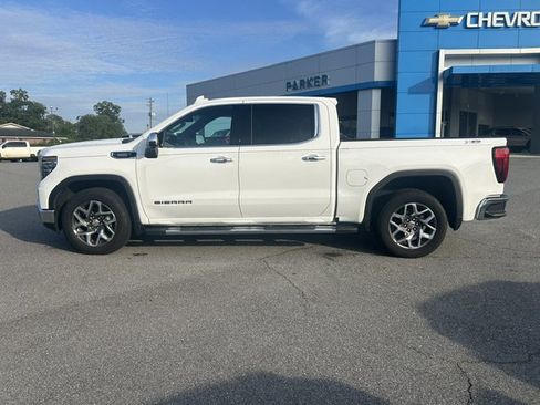Used 2023 GMC Sierra 1500 SLT w/ SLT Premium Package AWD/4WD image 1